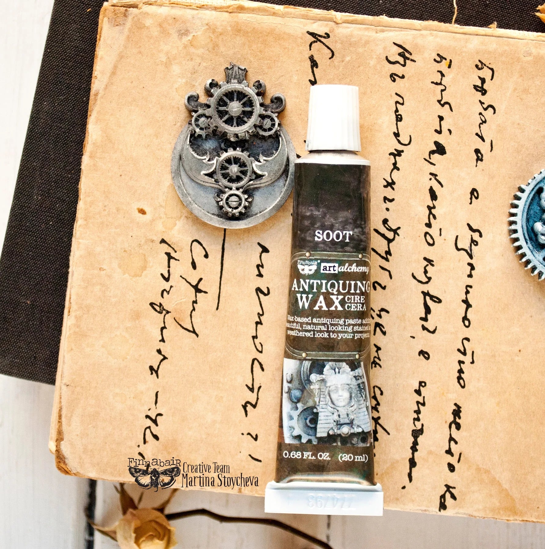 Finnabair Art Alchemy  - Antiquing Wax - Soot