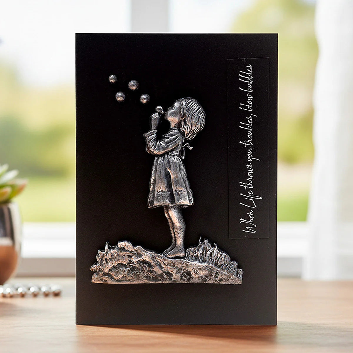 Cosmic Shimmer - Andy Skinner  Silicone Mould - Blowing Bubbles